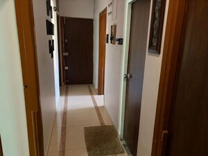  1 BHK Apartment at Juhu – for Rent