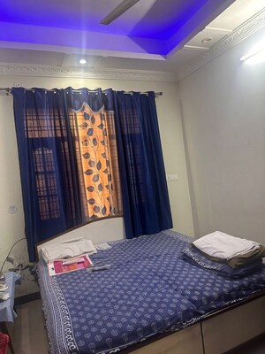 Bedroom in 2 BHK Builder Floor at Gms Road – for Rent