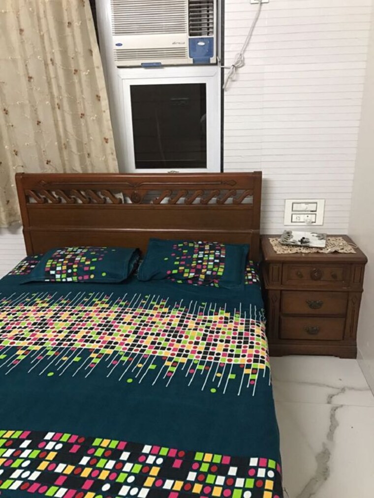 Bedroom, bandra west 1 Bedroom 500 Sq.Ft. Apartment In Bandra West Mumbai 10292248