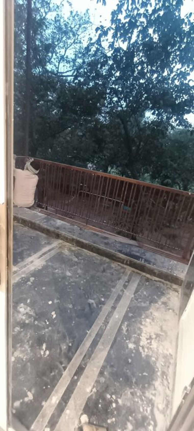 Balcony, lajpat nagar 4 3 Bedroom 200 Sq.Yd. Builder Floor In Lajpat Nagar 4 Delhi 10292286