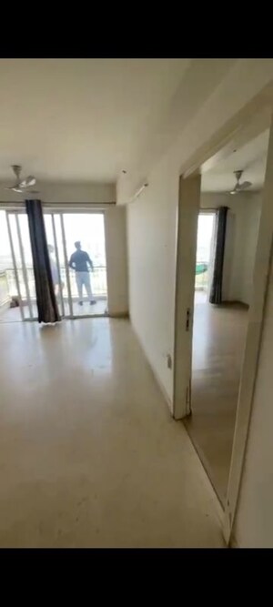 Room in 3.5 BHK Apartment at DLF Regal Gardens, Sector 90 – for Sale