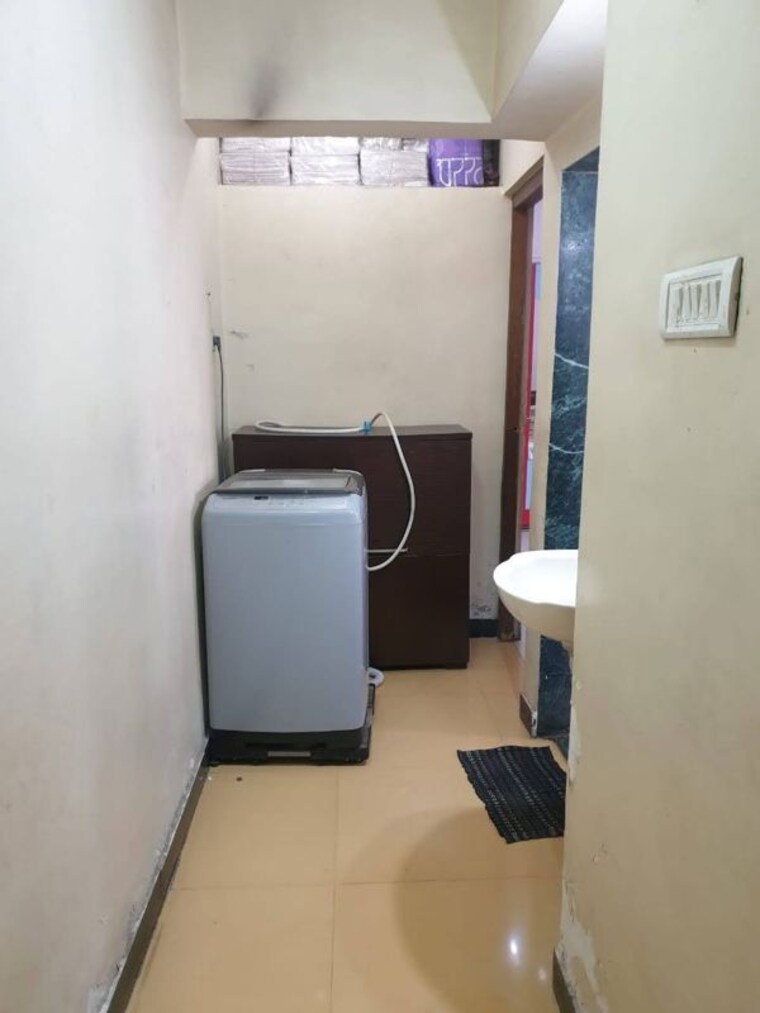Bathroom, golden-park-complex 2 Bedroom 970 Sq.Ft. Apartment In Gokul Nagar Thane 9696814