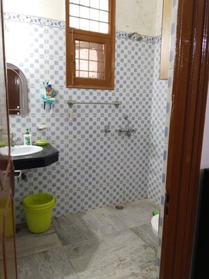Bathroom in 3 BHK Builder Floor at SS Mayfield Gardens, Sector 51 – for Rent