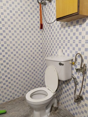 Bathroom in 3 BHK Builder Floor at SS Mayfield Gardens, Sector 51 – for Rent