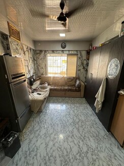 1 BHK + Pooja Room Apartment For Rent in Bandra West
