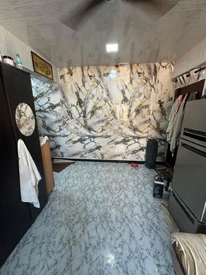 Room in 1 BHK Apartment at Bandra West – for Rent