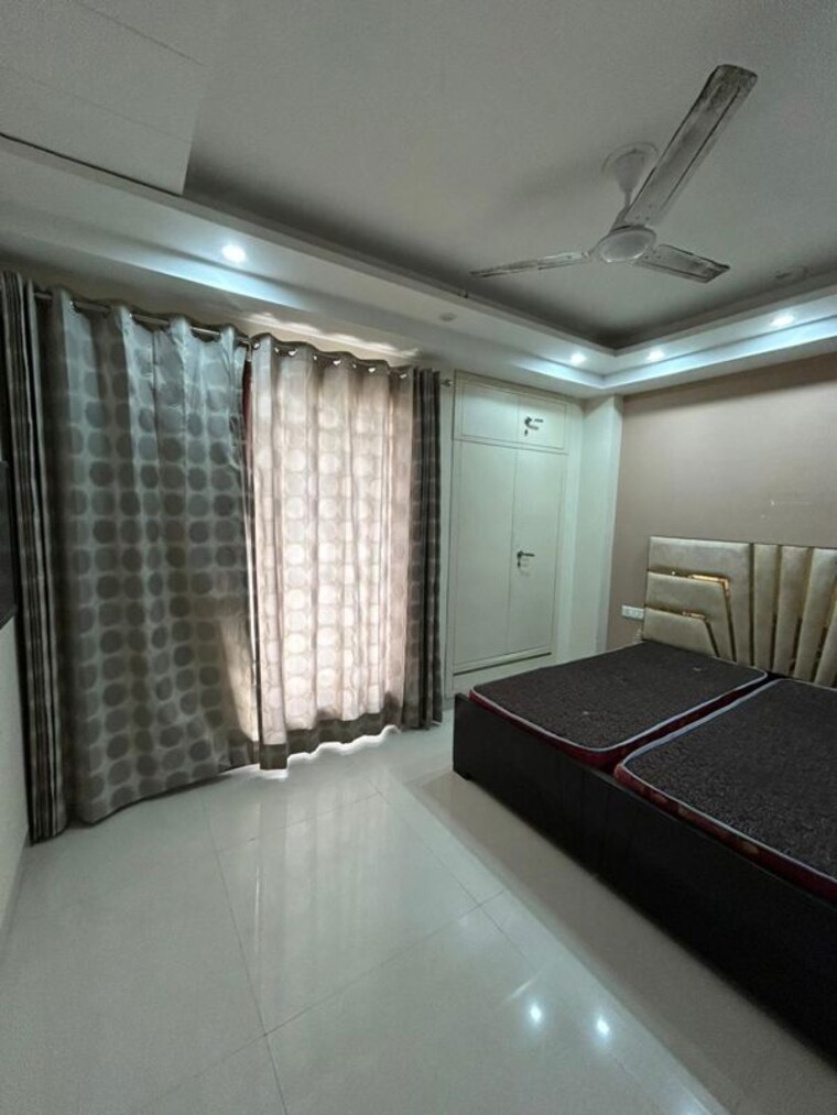 Bedroom, sector 42 3 Bedroom 160 Sq.Yd. Builder Floor In Sector 42 Gurgaon 10292298