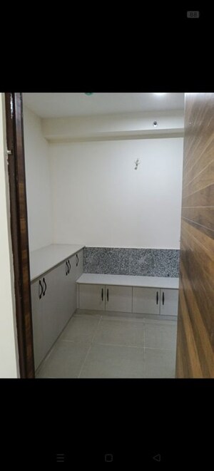 Furnished Amenities in 3.5 BHK Apartment at Amrapali Heartbeat City, Sector 107 – for Rent