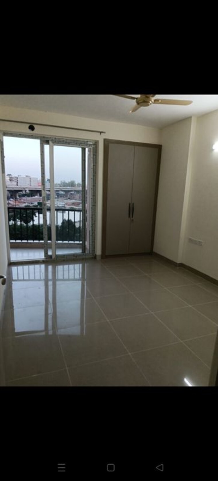 Room, amrapali-heartbeat-city 3.5 Bedroom 2465 Sq.Ft. Apartment In Sector 107 Noida 10292394