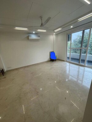 Room in 2 BHK Apartment at Patparganj – for Sale