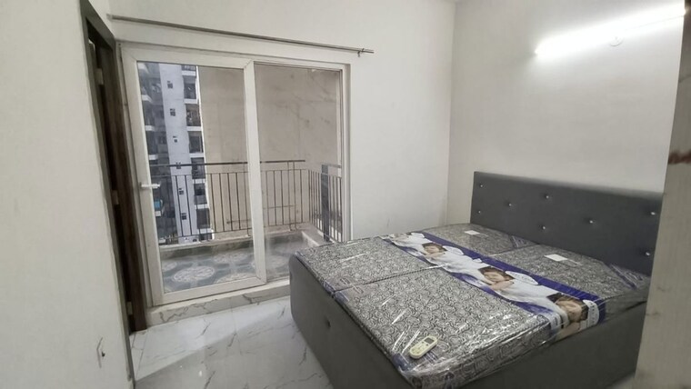 Living Room, pivotal-paradise 2 Bedroom 1050 Sq.Ft. Apartment In Sector 62 Gurgaon 10292408