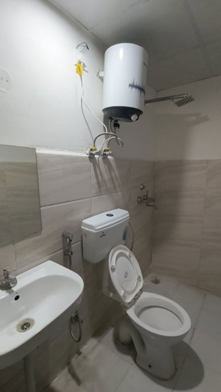 Bathroom, pivotal-paradise 2 Bedroom 1050 Sq.Ft. Apartment In Sector 62 Gurgaon 10292408