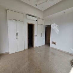 4 BHK + Servant Room Apartment For Rent in Indiabulls Sky Forest