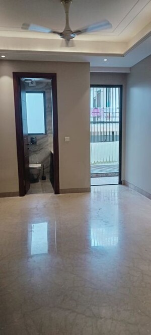 Room in 4 BHK Apartment at Ireo Skyon, Sector 60 – for Sale