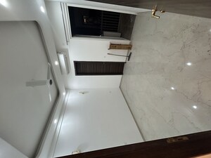 Balcony in 3 BHK Builder Floor at Smart World Orchard, Sector 61 – for Rent