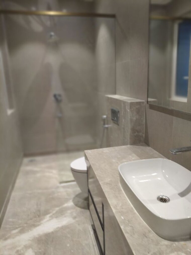 Bathroom, indiabulls-sky-forest 3 Bedroom 2143 Sq.Ft. Apartment In Lower Parel Mumbai 10292649