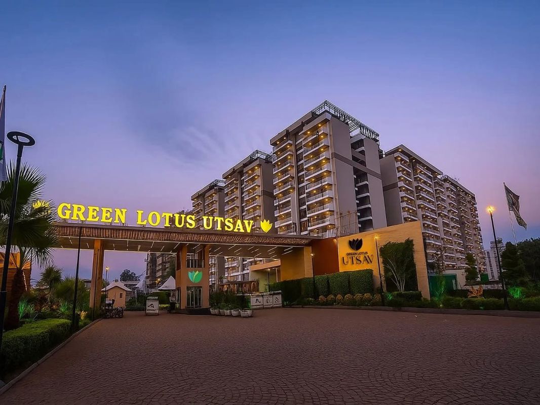 3 BHK 2525 Sq.Ft. Apartment in Maya Green Lotus Utsav