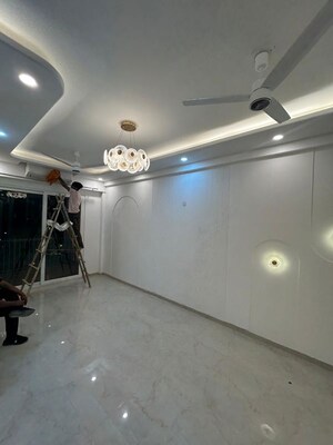 Furnished Amenities in 3 BHK Builder Floor at Smart World Orchard, Sector 61 – for Rent