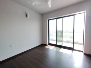 Room in 3 BHK Apartment at Krisumi Waterside Residences, Sector 36a – for Rent