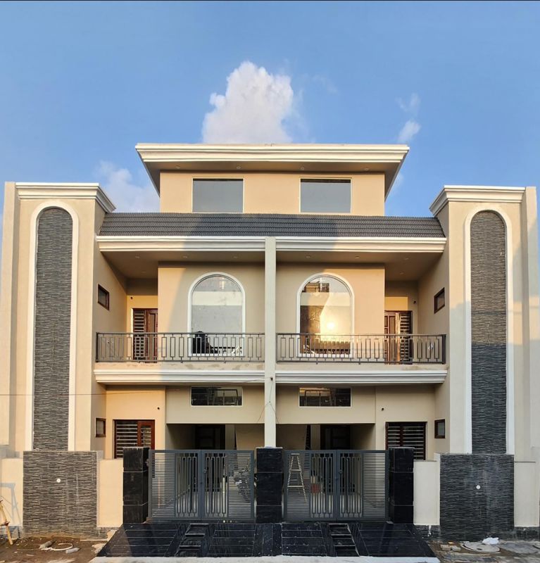 4 BHK + Pooja Room 123 Sq.Yd. Independent House in Alaknanda Maxxus Eden Estate