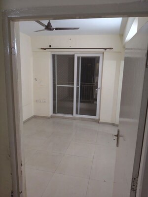 Building Lobby in 3 BHK Apartment at Sam Palm Olympia Phase II, Sector 16c Greater Noida – for Rent