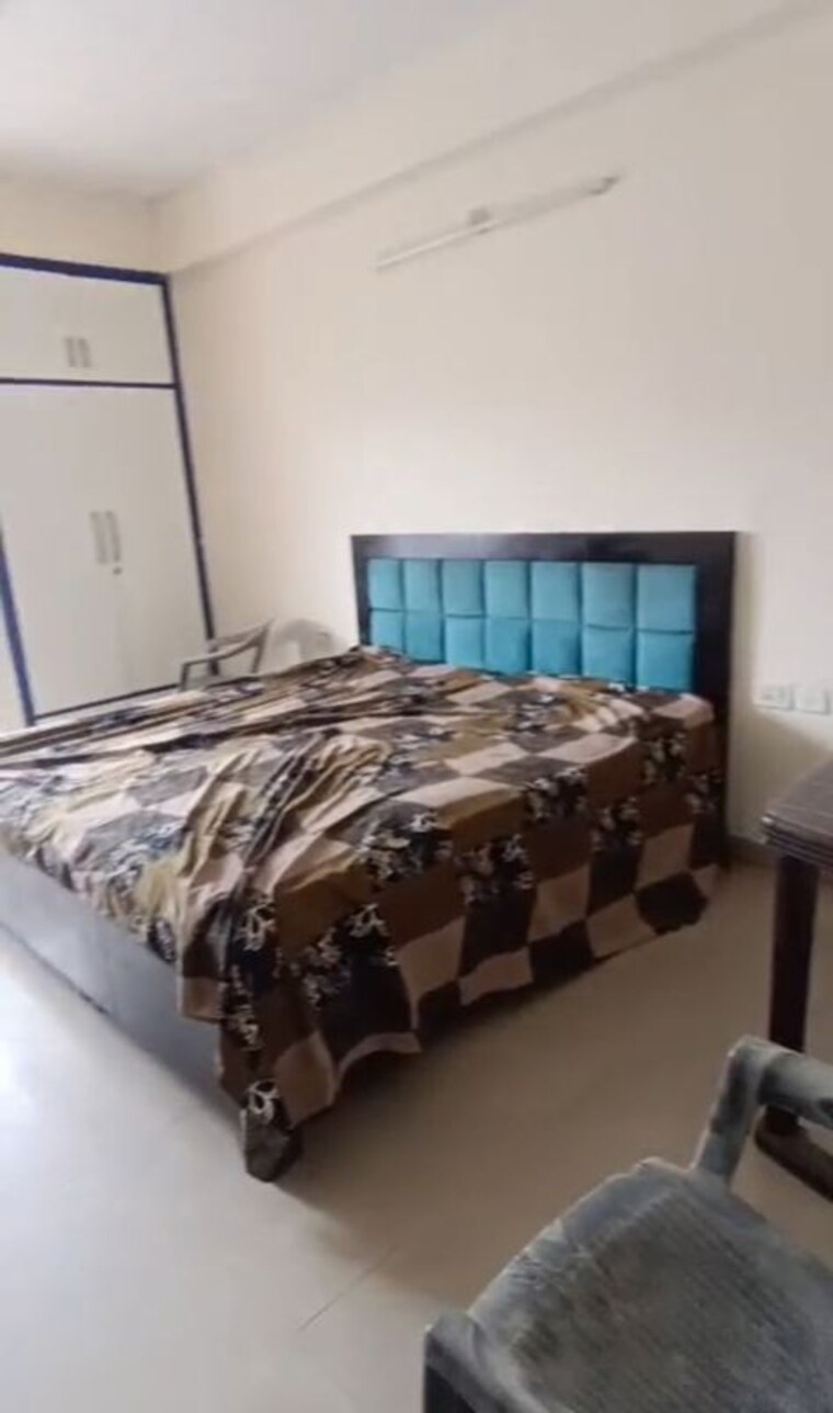 Bedroom, panchsheel green 2 Bedroom 1350 Sq.Ft. Apartment In Panchsheel Green Greater Noida 9886086