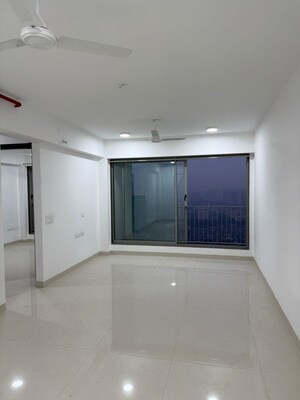 Room in 3 BHK Apartment at Sunteck City Avenue 4, Goregaon West – for Rent