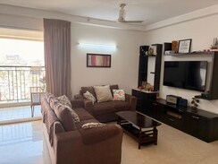 3 BHK + Servant Room Apartment For Rent in Prestige Misty Waters