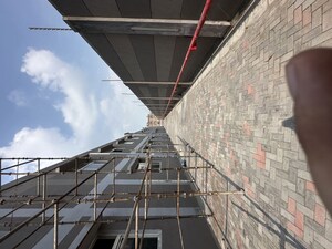  Showroom – Exterior View View at Faridabad Industrial Town, Sector 57 - for Rent