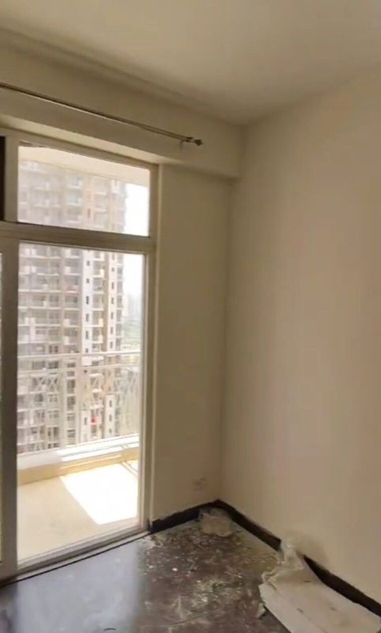 Room, mahagun-mywoods-ii 2 Bedroom 935 Sq.Ft. Apartment In Sector 16c Greater Noida Greater Noida 9890743