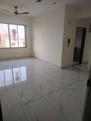 Room in 2 BHK Apartment at Tattva Mittal Cove, Andheri West – for Rent