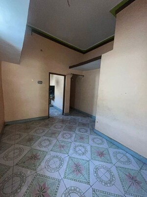 Room in 1 BHK Independent House at Amanaka – for Rent