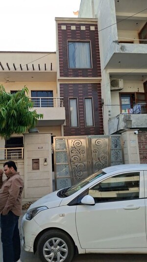 4 BHK Villa – Exterior View View at Sector 28 - for Sale