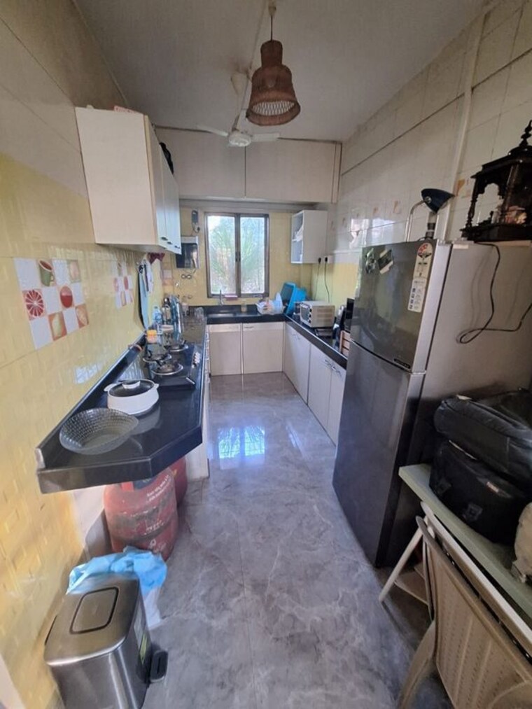 Kitchen, bandra west 1 Bedroom 500 Sq.Ft. Apartment In Bandra West Mumbai 10293012