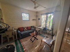 1 BHK + Pooja Room Apartment For Rent in Bandra West