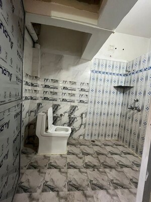 Bathroom in 2 BHK Independent House at Mohba Bazar – for Rent