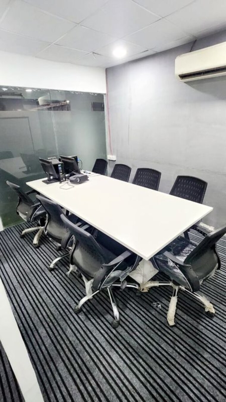 Team Area, sector 62 Commercial Office Space 1500 Sq.Ft. In Sector 62 Noida 10293187