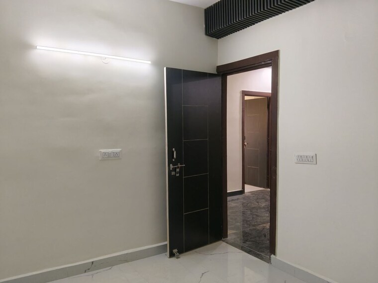 Room, sarfabad village 2 Bedroom 1050 Sq.Ft. Builder Floor In Sarfabad Village Noida 10293173
