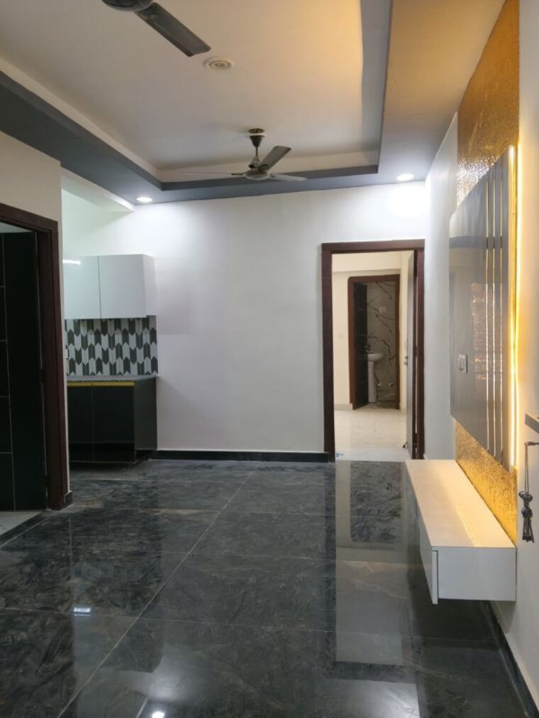 Room, sarfabad village 2 Bedroom 1050 Sq.Ft. Builder Floor In Sarfabad Village Noida 10293173