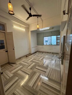 2 BHK + Pooja Room Apartment For Rent in Khar West