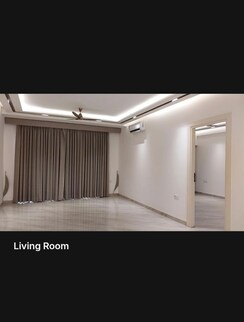 4 BHK + Pooja Room,Servant Room,Store Room Builder Floor For Sale in Adore Presidential World