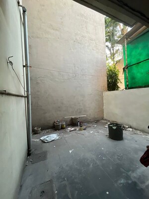 Room in 2 BHK Independent House at Mohba Bazar – for Rent