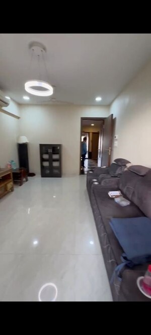 2 BHK Apartment For Rent in Supreme 19, Lokhandwala