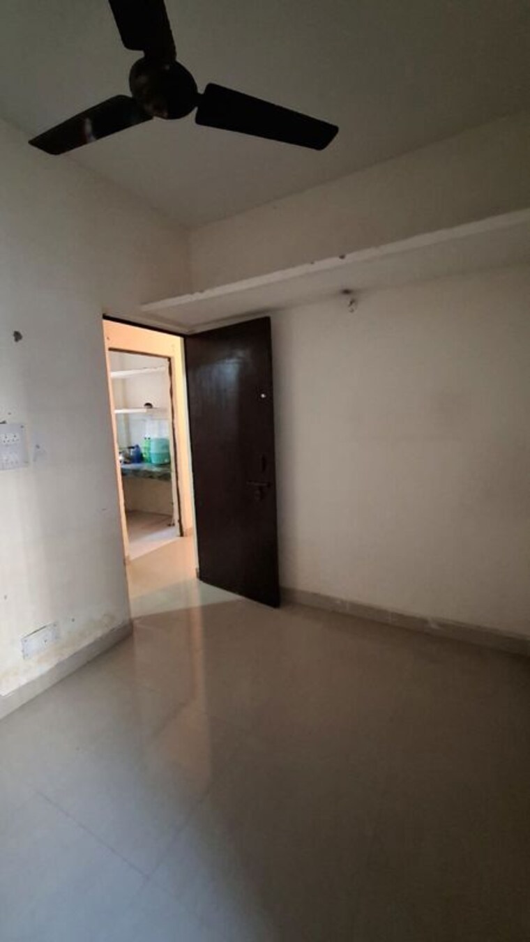 Room, sector 10 greater noida 1 Bedroom 30 Sq.Mt. Apartment In Sector 10 Greater Noida Greater Noida 10293364