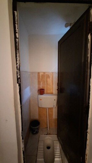 Bathroom in 1 BHK Apartment at Sector 10 Greater Noida – for Sale