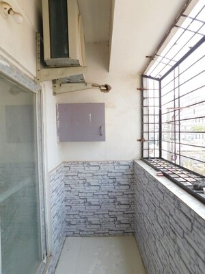 Bathroom in 3 BHK Builder Floor at Sriram Nagar – for Rent