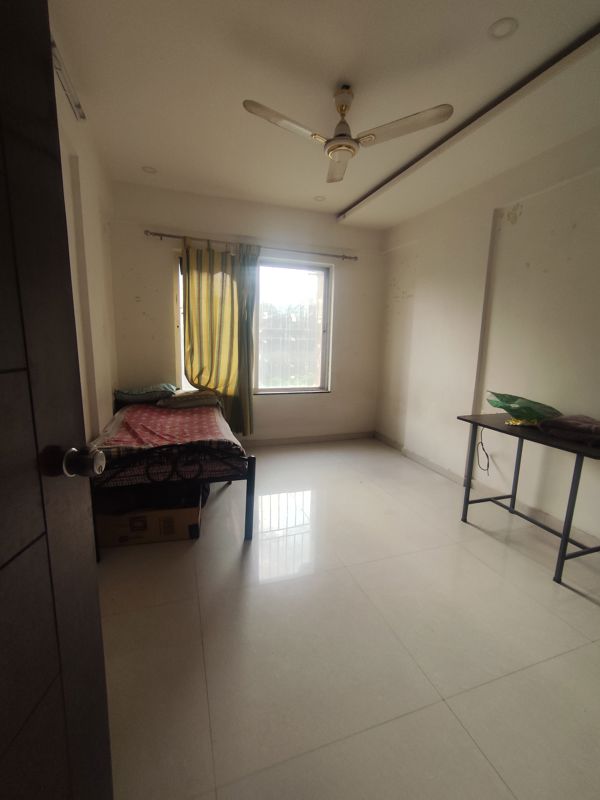 1 BHK + Basement 600 Sq.Ft. Apartment in GK Rose Icon