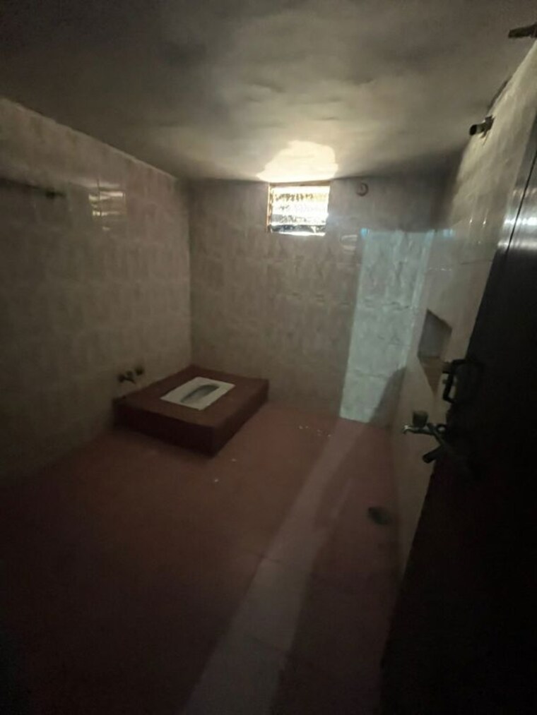 Bathroom, mohba bazar 2 Bedroom 1001 Sq.Ft. Independent House In Mohba Bazar Raipur 10293308