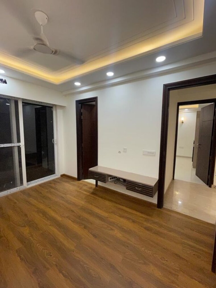 Room, sector 40 3.5 Bedroom 2100 Sq.Yd. Builder Floor In Sector 40 Gurgaon 10293309