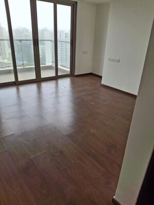 Room in 4 BHK Apartment at Adani Group Western Heights, Andheri West – for Sale